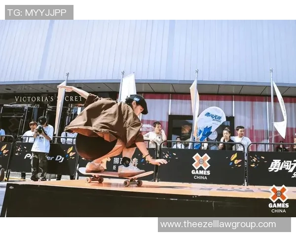 北京极限运动队在世界滑板锦标赛中以79分稳居积分榜首位