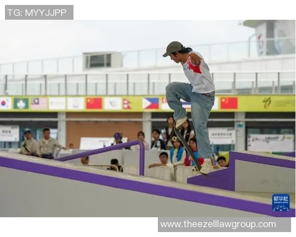 重庆滑板队与南京滑板队赛后复盘分析团队配合与战术执行的关键因素